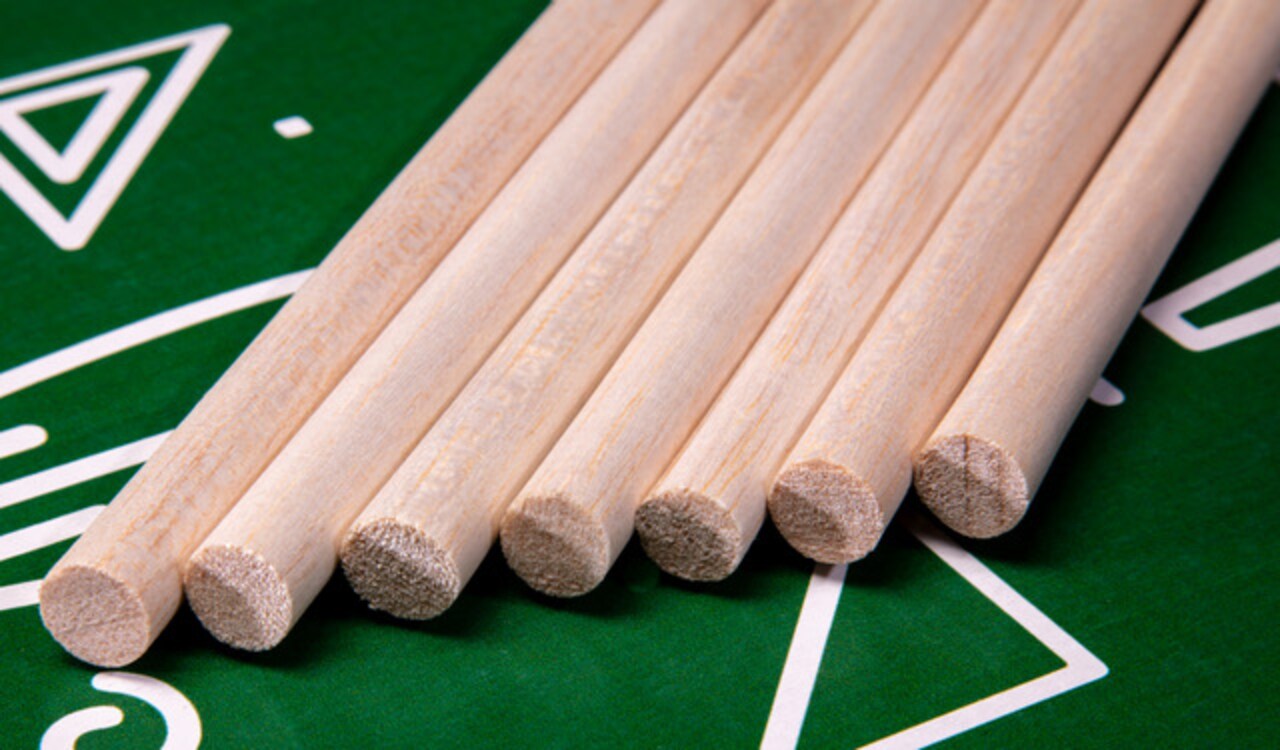 Dowel Rods Balsa Wood Round Dowels - 1 x 12 Inch Unfinished Balsa Hardwood  - for Crafts and DIYers - 25 Pieces by Binos
